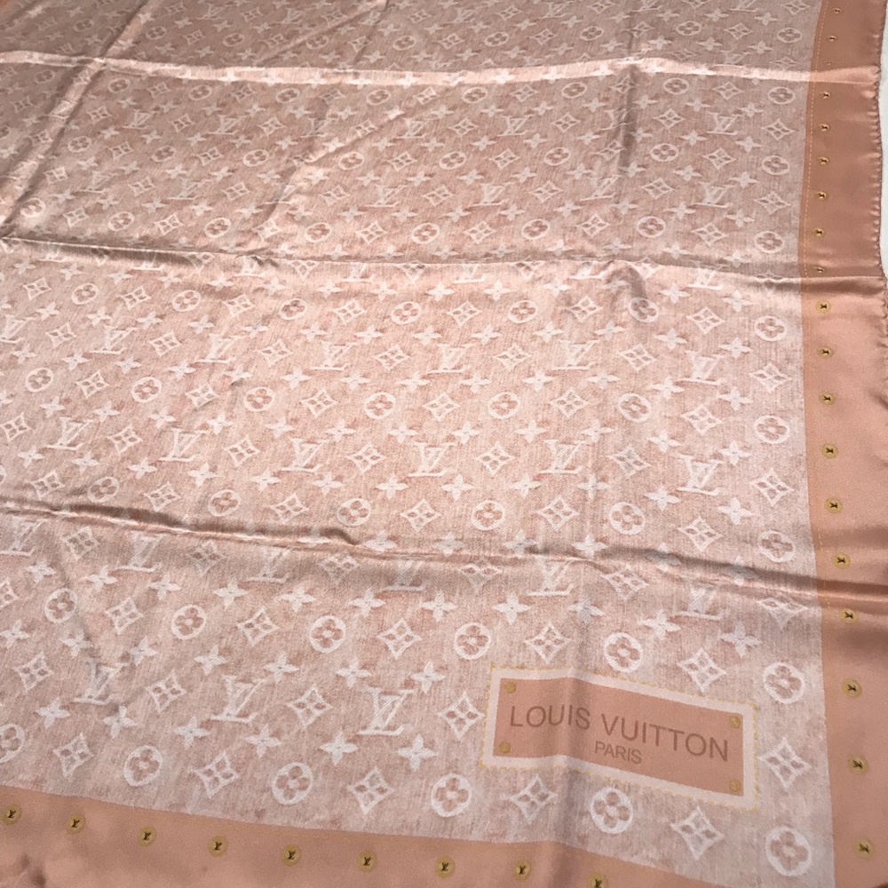 Louis Vuitton Scarf